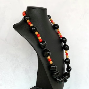 Zwarte houten ketting, zwarte en rode ketting, houten herenketting, zwarte houten kralenketting, herenkralenketting, bohoketting - UNISEX