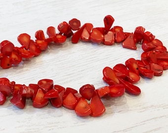 Red Coral Necklace and Earrings Set, Tropical Necklace Red, Beachy Necklace with Matching Earrings, Coral Bead Necklace - GORGEOUS
