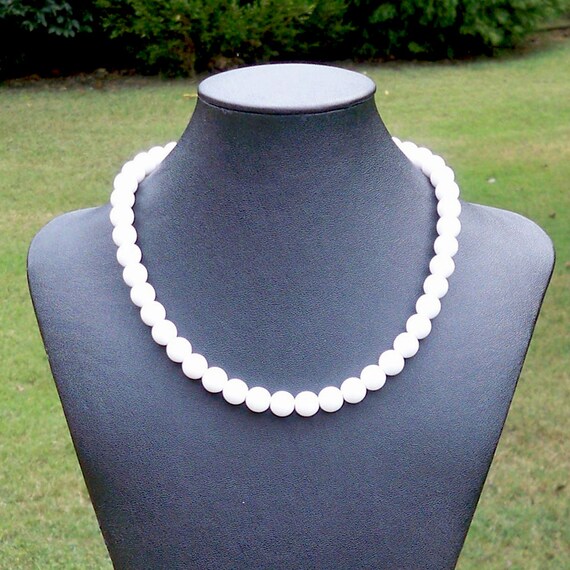 White Necklace White Bead Necklace White Beaded Necklace Etsy