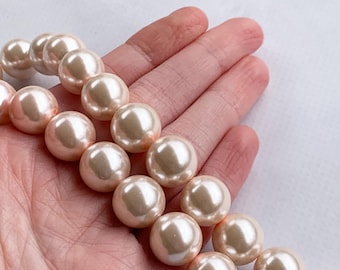 Pale Pink Necklace, Light Pink Pearl Necklace, Blush Necklace, Soft Pink Beaded Necklace, Peach Pink Necklace, Chunky Pearl Necklace 14mm