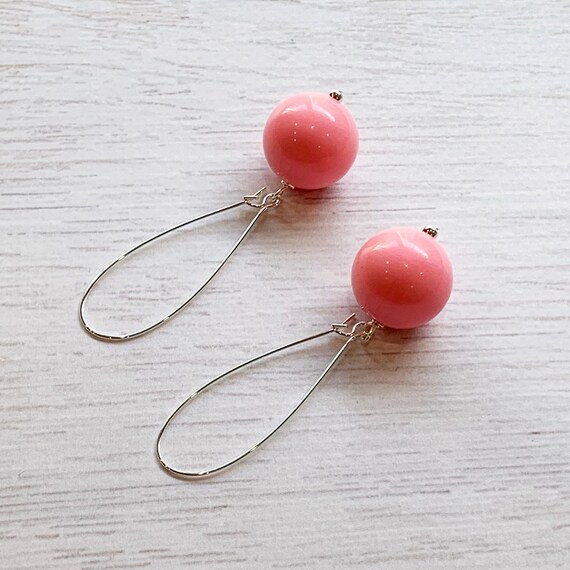 Bubblegum pink earrings clearance