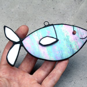 SHIMMERY FISH - Vitrail irisé - Décoration animale - Cadeau mignon - Fenêtre, Ornement à suspendre au mur