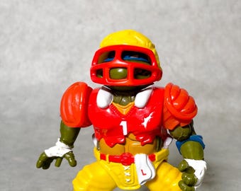 Teenage Mutant Ninja Turtles touchdown T.D. Tossin' Leo action figure Leonardo 1991 sports Playmates TMNT