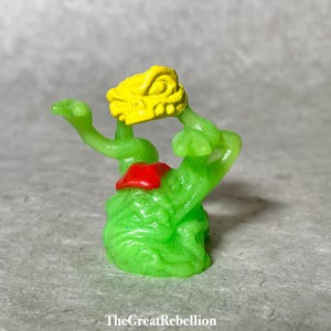 Matchbox Monster in my Pocket Series 4 Super Scary 101 Ghilan green figure
