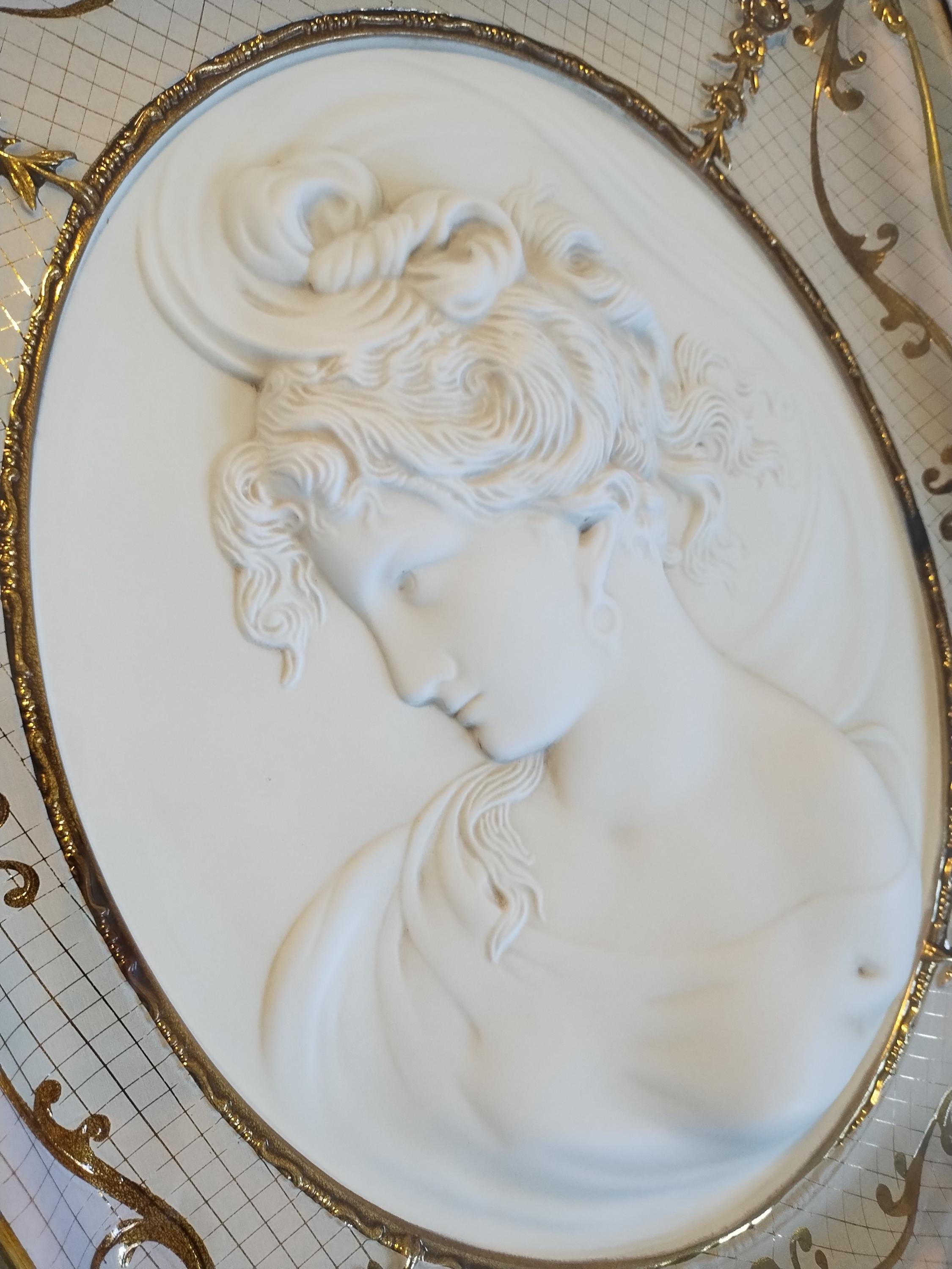 Vintage West Wind Lady Cameo Portrait Wall Art Turner Mfg Co, Mid