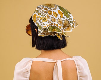 Silk Convertible Scrunchie Tie - Valley of the Dolls