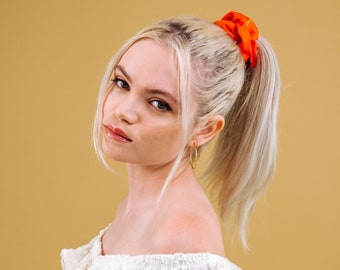 Silk Scrunchie - Poppy