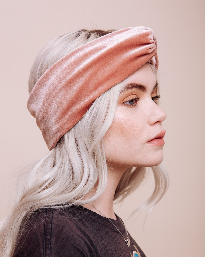 Velvet Turban La Vie En Rose image 2