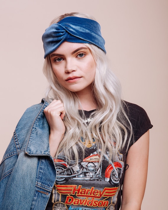 VELVET HEADBAND COOL BLUE VELVET HEADBAND COOL BLUE