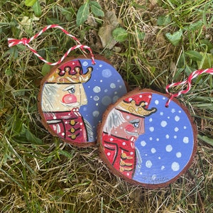 Nutcracker ornament,  Hand painted wood slice ornament, nutcracker decoration, nutcracker gifts, hanging ornaments, holiday gifts under 20