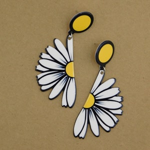 Daisy Earrings, Large Daisy Earrings, Mod Hippie Earrings, Retro Inspired Jewelry, Statement Earrings, Kitsch Earrings, Flower Earrings