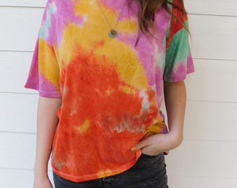 Tie Dye Shirt, Women's Tie Dye Shirt, 80's Inspired Shirt, Hippie Shirt, Unique Gift, Tie Dye Shirt, Tie Dye Tee, Vintage Shirts, Tie Dye