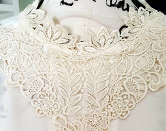 Very pretty Victorian...crocheted accents feminine blouse...Impressions..