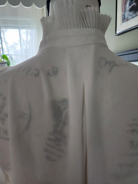 Express brand vintage blouse...white...high neckl… - image 4
