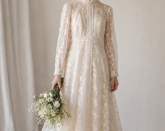 Vestido de novia vintage de encaje • Vestido de novia romántico de cuello alto • Estilo bohemio pradera eduardiano • Vestido de encaje marfil de manga larga • Cottagecore