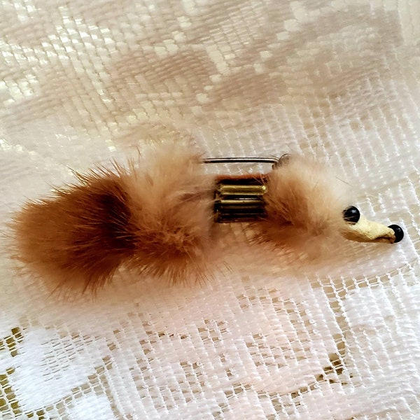 Vintage tiny mink pin...real mink...popular in the 50s