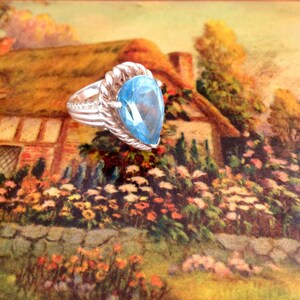 Vintage Blue Topaz Ring......Size 5......Sterling Silver.....teardrop