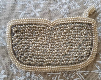 Stunning vintage clutch...hand beaded....top zipper....Japan