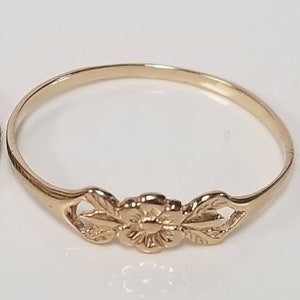 Anillo de oro amarillo de 10 quilates con diseño vintage de flor victoriana de tamaño 2, 3, 4, 5 y 6 para bebé, banda detallada para bautizo G12-5