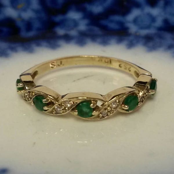 Size 6.25 Estate 10k Gold Natural .25ct Emerald .10ct Diamond Band Ring Cocktail Anniversary Wedding H585