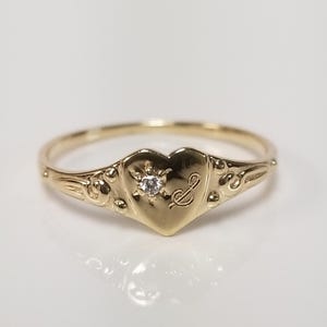 A E M S Size 3 Estate Signet 14k Yellow Gold Diamond Initial Capital Cursive Monogram Heart Princess Midi Daughter Ring CHOICE GS2094-01