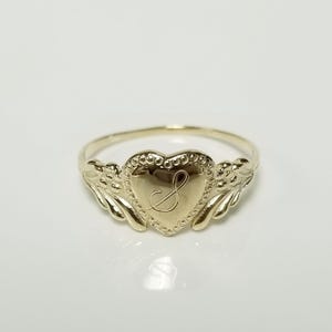Anillo estilo antiguo victoriano de tamaño S 3 Estate en oro amarillo de 10 k con monograma en cursiva y inicial mayúscula S en forma de corazón G12-1