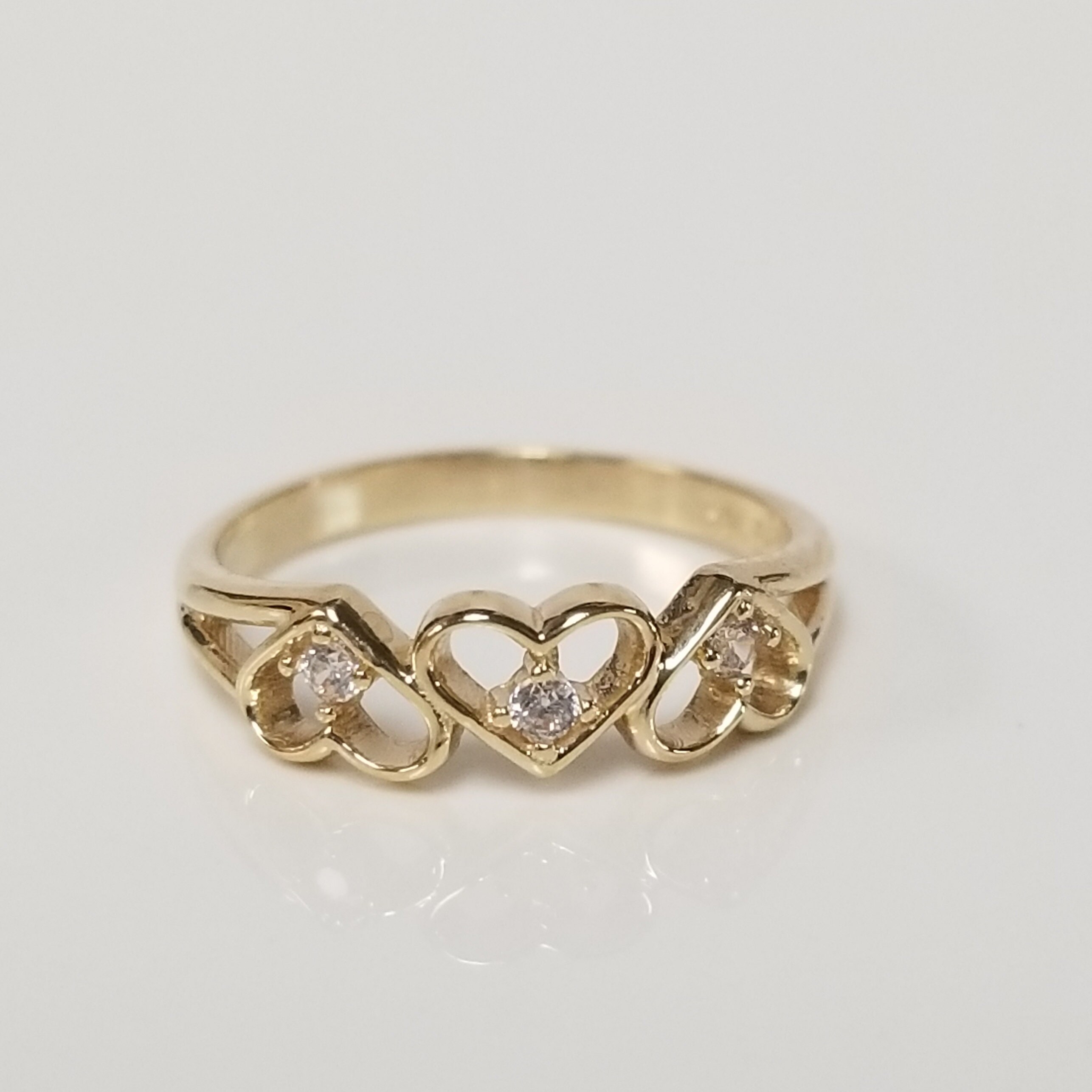 Size 2.5 Estate 10k Yellow Gold .05ct Cz Diamond Heart to