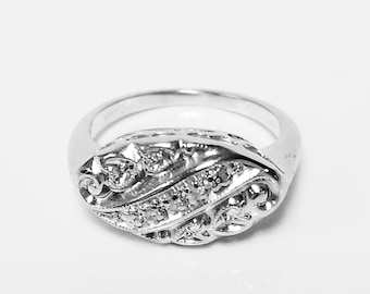 3.35 Grams Sale Size 5 Estate 14k White Gold .05ct Diamond Birthstone Ring Antique Band GS2304-06