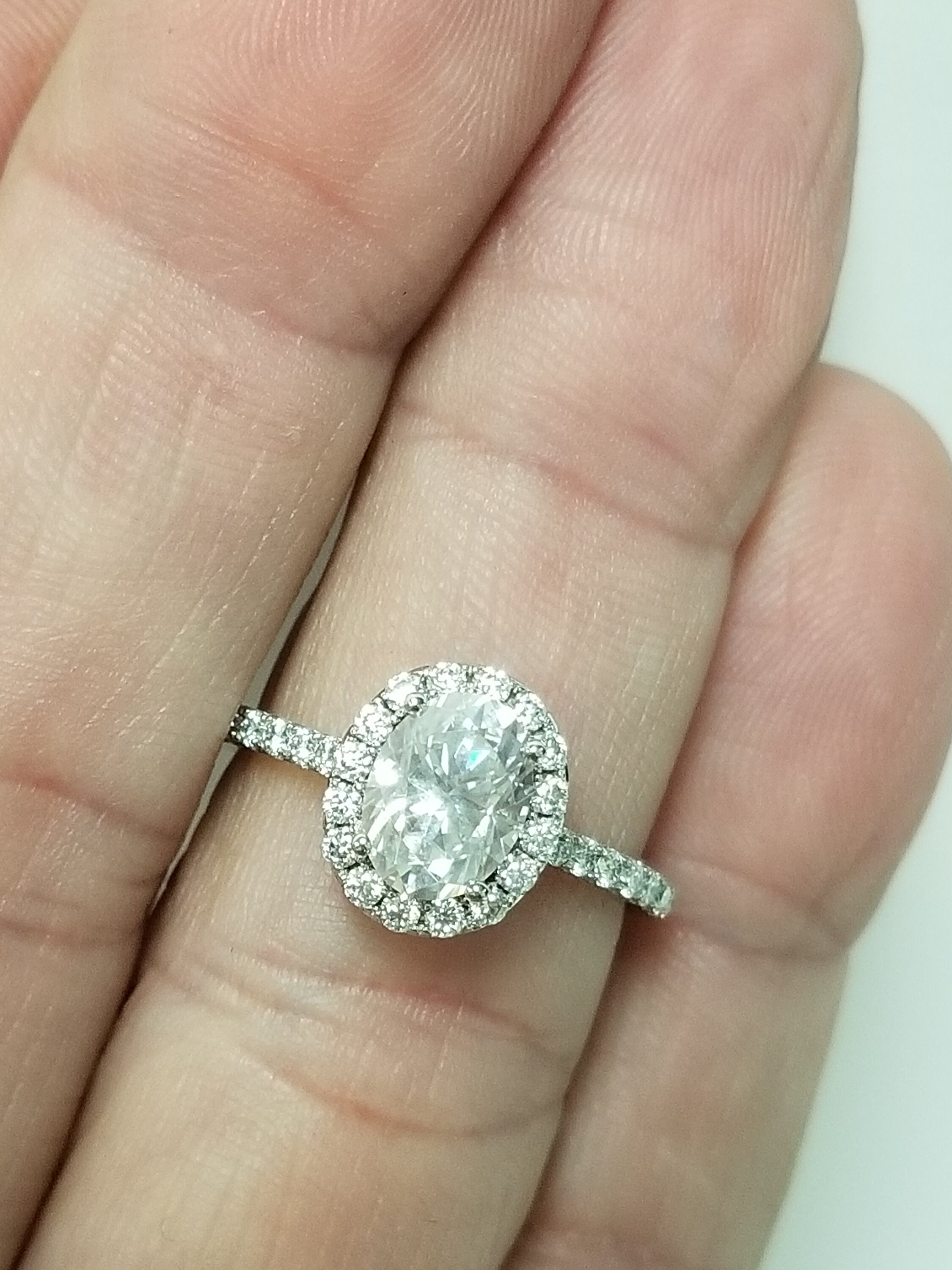 Bague Fiançailles Or Blanc 14k & Diamant Ovale 1.50 Ct Lab-Created - Neuve Personnalisable