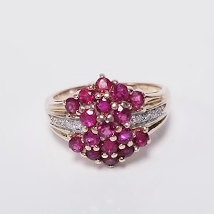 4.86 Grams Size 5.5 Estate 14k Yellow Gold Natural .50ct Ruby .05ct Diamond Flower Ring Vintage Antique GS