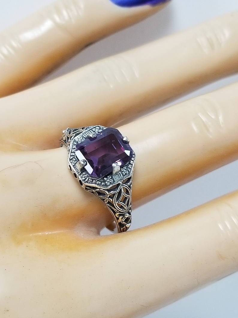 Estate Sterling Silver 925 Rainbow 3ct Mystic Blue Alexandrite Emerald Cut Filigree Vintage Style Ring Cocktail Pinky Birthstone JL88-01