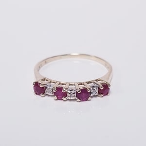 1.50 Grams Sale Size 8 Estate 10k Yellow Gold Natural .15ct Ruby .02ct Diamond Round Cut Band Ring Wedding Stack GS4054