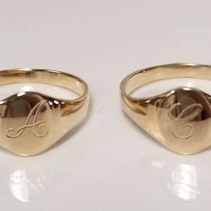 Bague A ou C au choix taille 1 succession en or jaune 14 carats monogramme A ou C initiale bébé auriculaire enfant fille G86