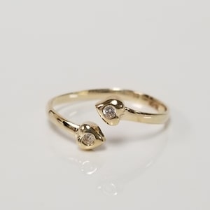 Sale Size 5 to 6 Estate 10k Yellow Gold .05ct CZ Diamond Heart Negative Space Toe Ring Modern Art Deco Adjustable G11-2