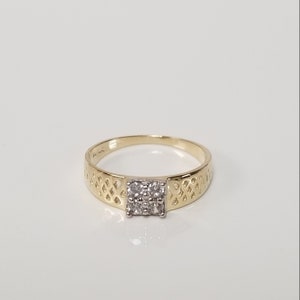 Size 0.75 Estate 10k Yellow Gold .05ct Cz Diamond Band Infant Filigree Ring Baby Baptism G49-1