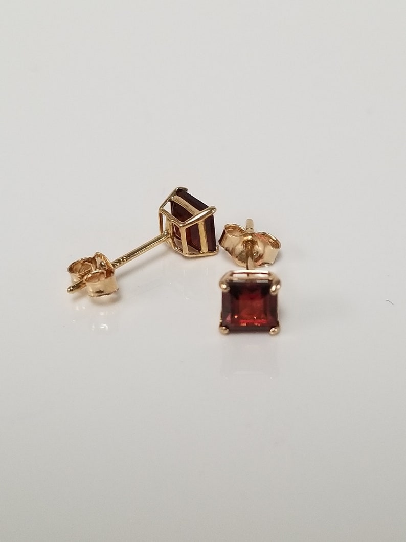 5mm Estate 14k Yellow Gold Red 1ct Natural Garnet Studs Earrings Stud G161 image 8