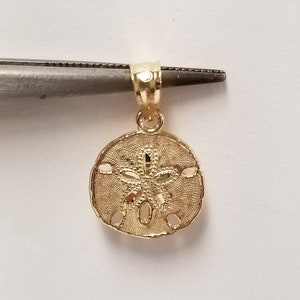 5/8" Estate 14k żółte lub białe złoto Sand Dollar wisiorek Beach Charm Ocean Diamond Cut G548