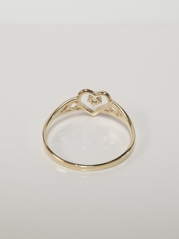 10k Gold Heart with Center CZ and Filigree Side Ring 10k Gold Heart with Center CZ and Filigree Side Ring