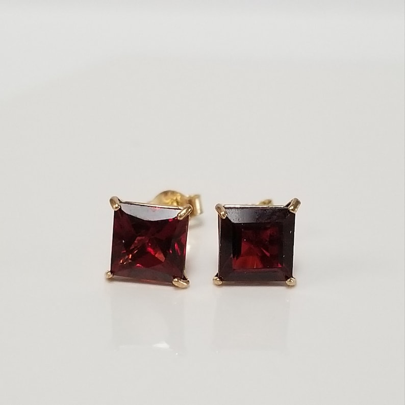 5mm Estate 14k Yellow Gold Red 1ct Natural Garnet Studs Earrings Stud G161 image 1