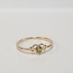 Größe 6,5 oder 7 Nachlass 14k Gelbgold Natürliche .10ct Peridot Herz Liebe Filigrane Ring Band Blättern Atemberaubende G96