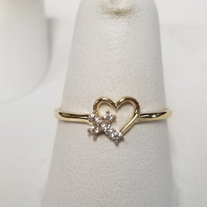 Rozmiar 7 Estate 10k żółte złoto serce .05ct cyrkon diamentowy krzyż pierścionek obrączka chrztu w kształcie serca G430