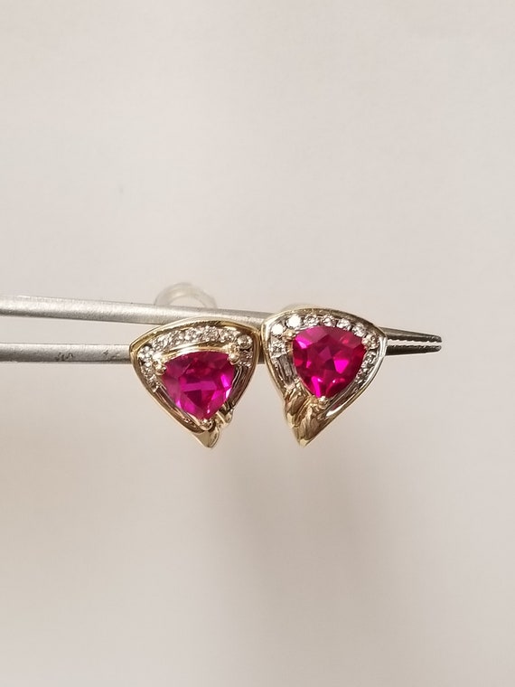 1/2" Estate 10k Yellow Gold Created 2ct Ruby Trill