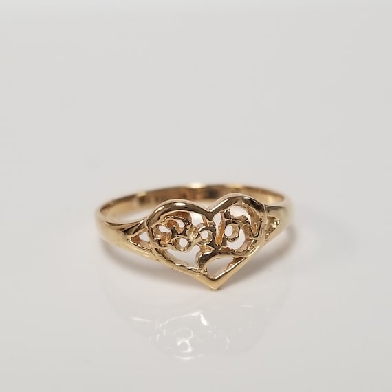 いま人気のアイテム Size 2.25 Estate 14k Yellow Gold Baby Heart Ring Spelled アクセサリー