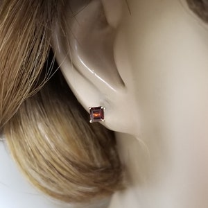 5mm Estate 14k Yellow Gold Red 1ct Natural Garnet Studs Earrings Stud G161 image 3