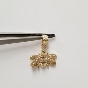 3/4&quot; Estate 14k Yellow Gold Pendant Bee Hive Honey Enamel G151