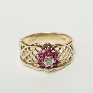 3,0 gram storlek 6 Estate 10k gult vitt guld naturlig 0,10ct rubin 0,05ct diamant filigran antik ring GS1931-05