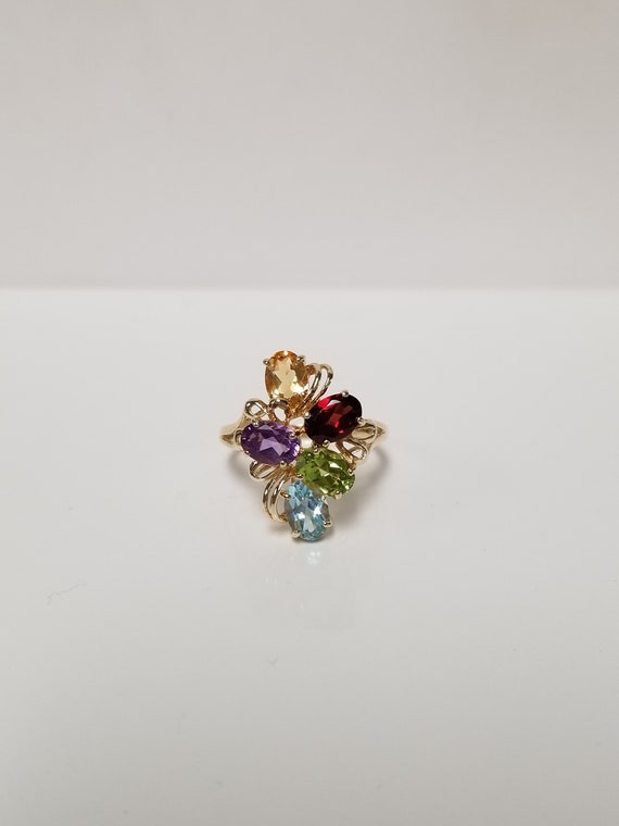 Size 9 Estate 10k Yellow Gold Natural Rainbow 2.5c