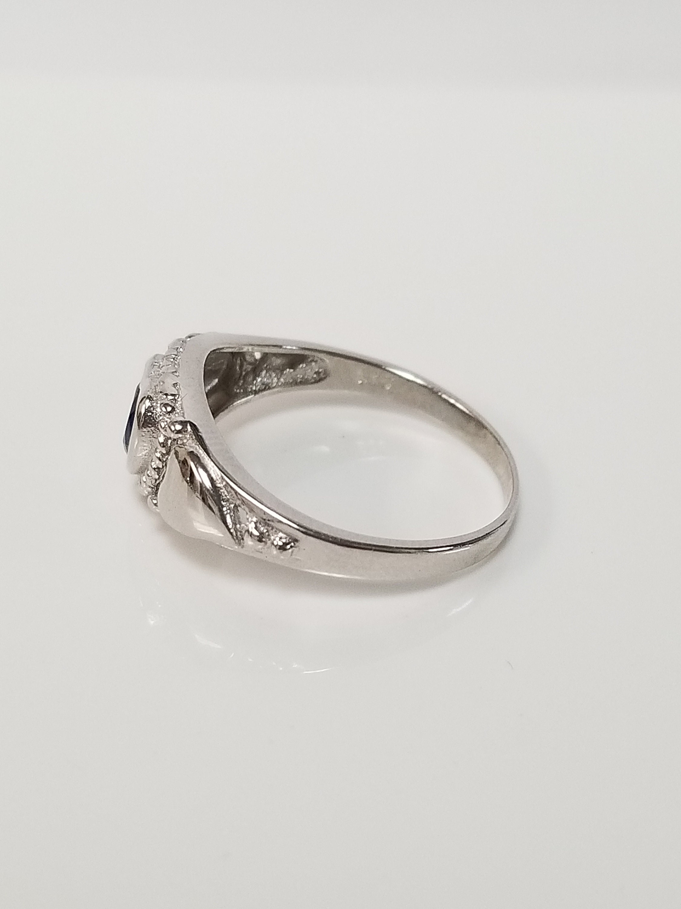 Estate Sterling Silver 925 1/3ct Sapphire Heart to Heart Ring