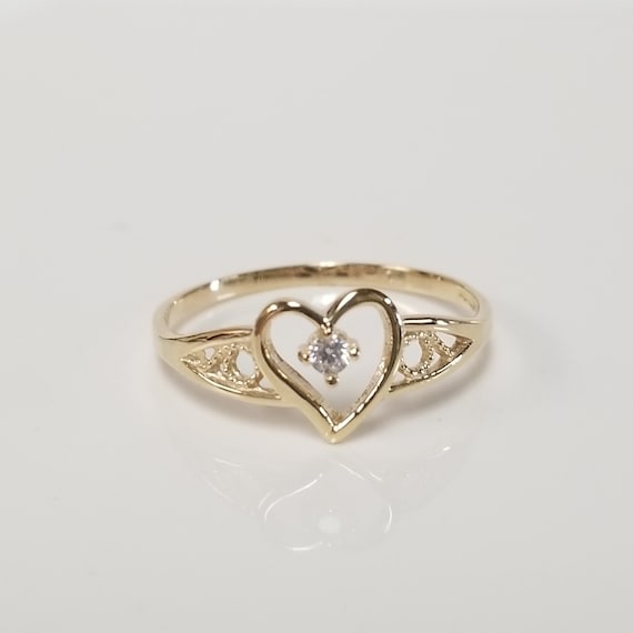 10k Gold CZ Delicate Fancy Heart Ring 10k Gold CZ Delicate Fancy Heart Ring