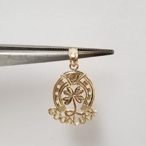 Sprzedaż 3/4" Estate 14k żółte złoto wisiorek podkowa koniczyna szczęście urok G378